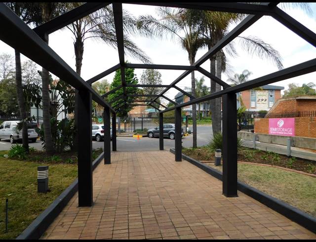 4,664M² OFFICE TO LET IN FERNDALE